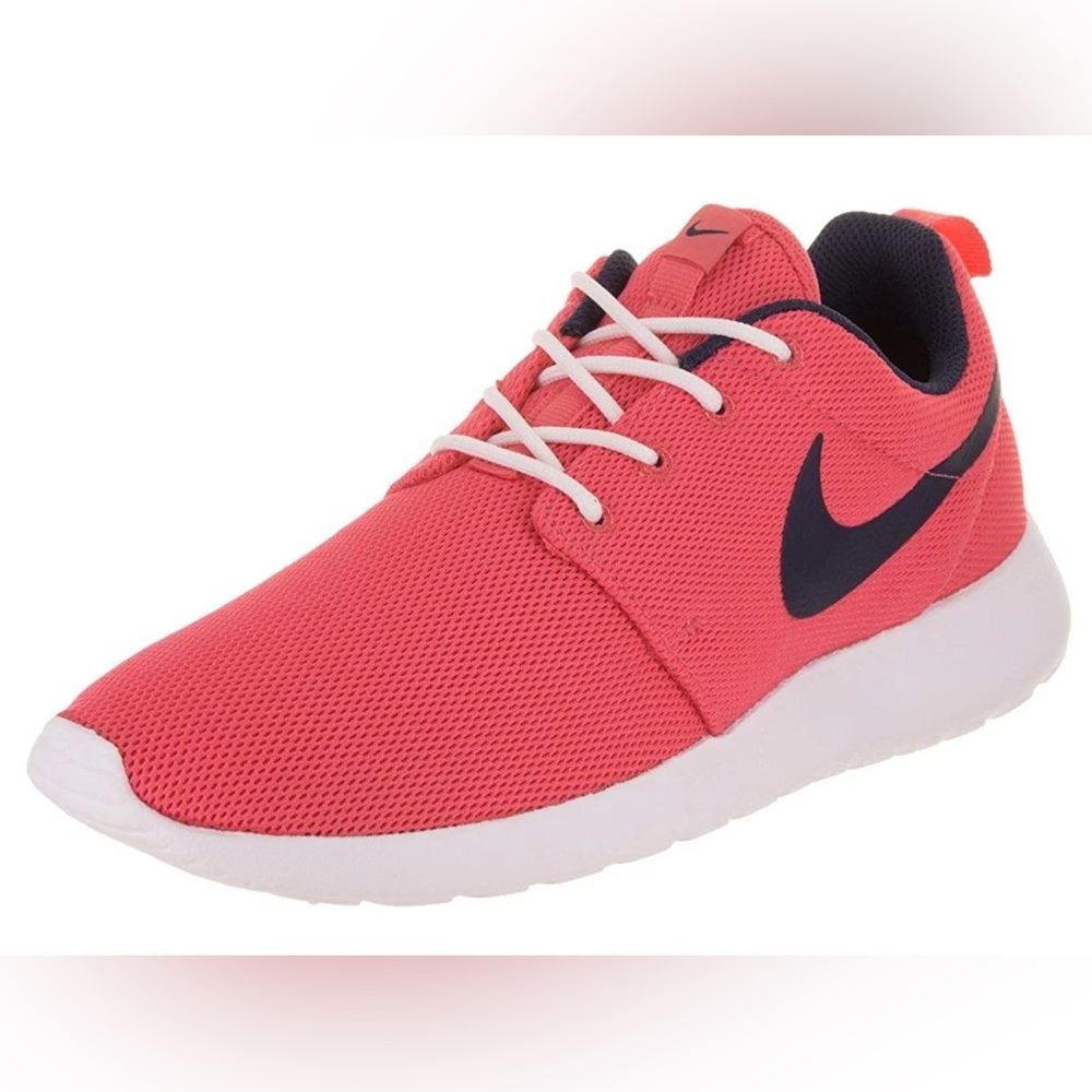 Women’s Nike sneakers